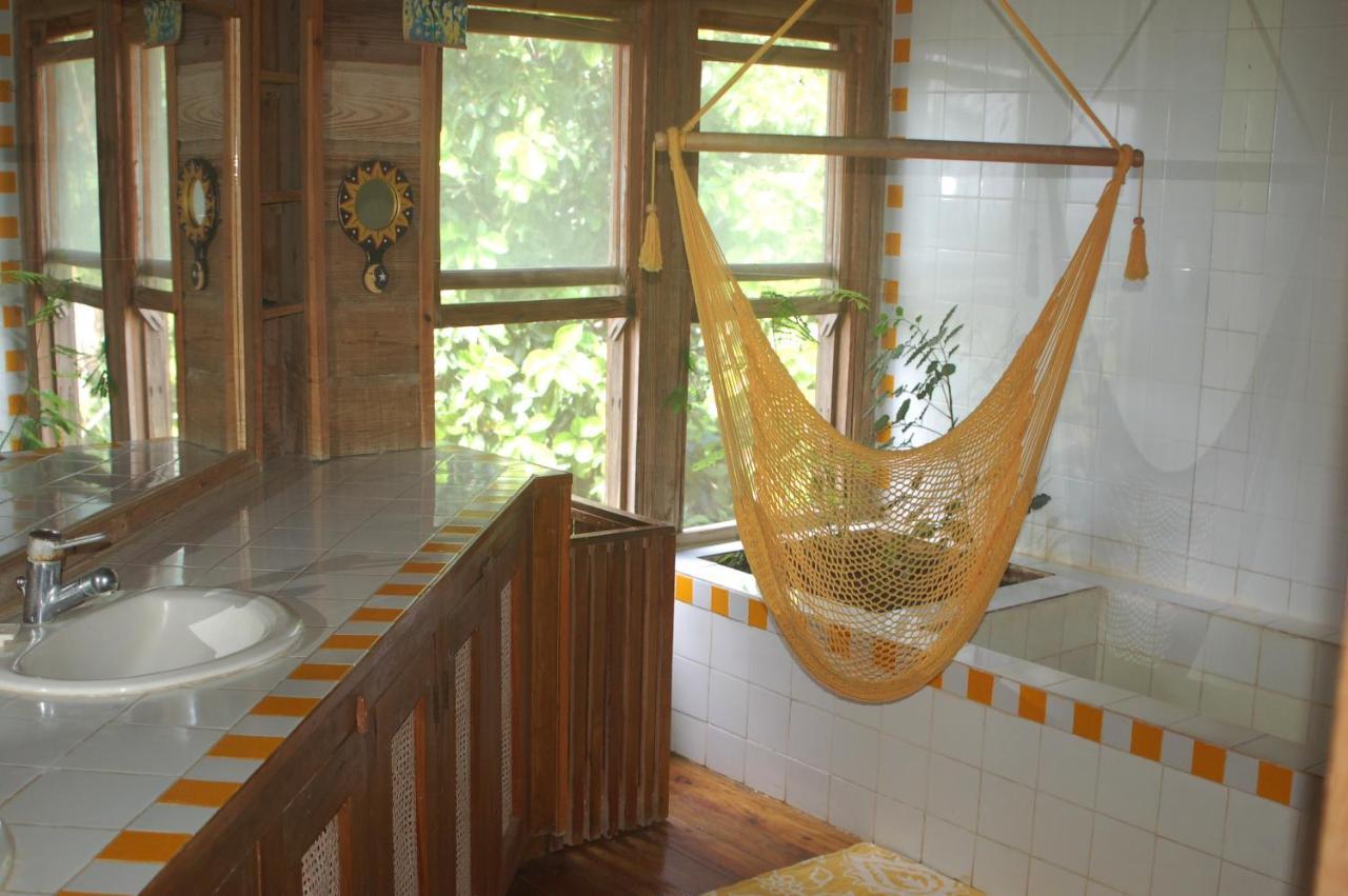 Roatan Bed & Breakfast Apartments West End Exterior foto